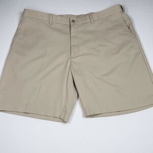 Haggar Men's Khaki Beige Stretch Cool 18 PRO Classic-Fit Shorts Size 40